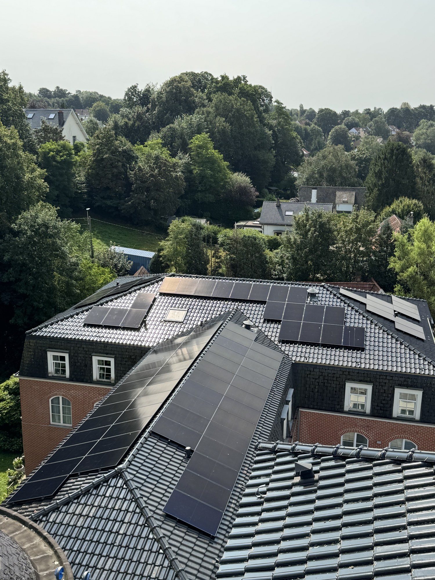 Zonnepanelen op dak in Eindhoven en omgeving